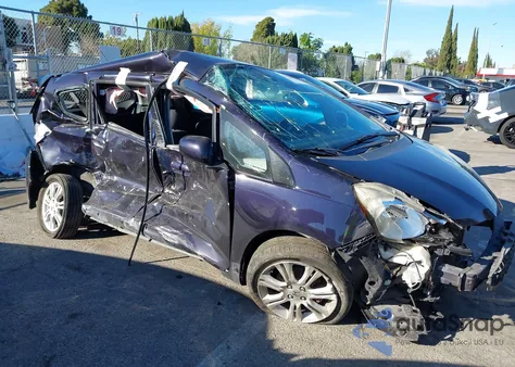 2009 Honda Fit Sport z USA, uszkodzony, nr VIN JHMGE88669S061375